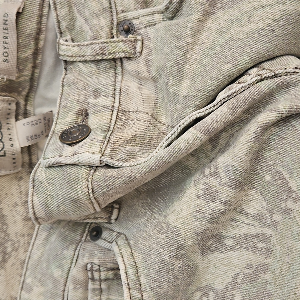 LOGO Printed Boyfriend Jean - Picture 6 of 9